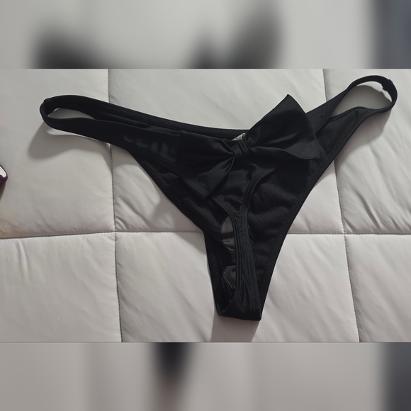 SHEIN Other - SHEIN Black Bikini Bottom with Side Bow Accent
